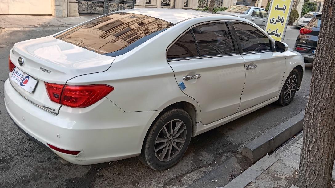 تصویر لیفان 820 مدل 1395 ا اتوماتیک اتوماتیک