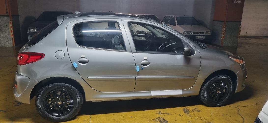 تصویر پژو 207 مدل 1403 ا اتوماتیک سقف شیشه ای - ESP ارتقا یافته اتوماتیک سقف شیشه ای - ESP ارتقا یافته