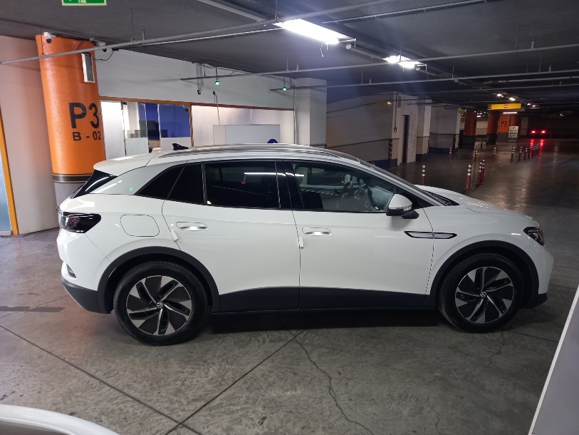 خرید و فروش فولکس ID4 برقی مدل 2024 نقد و اقساط – همراه مکانیک