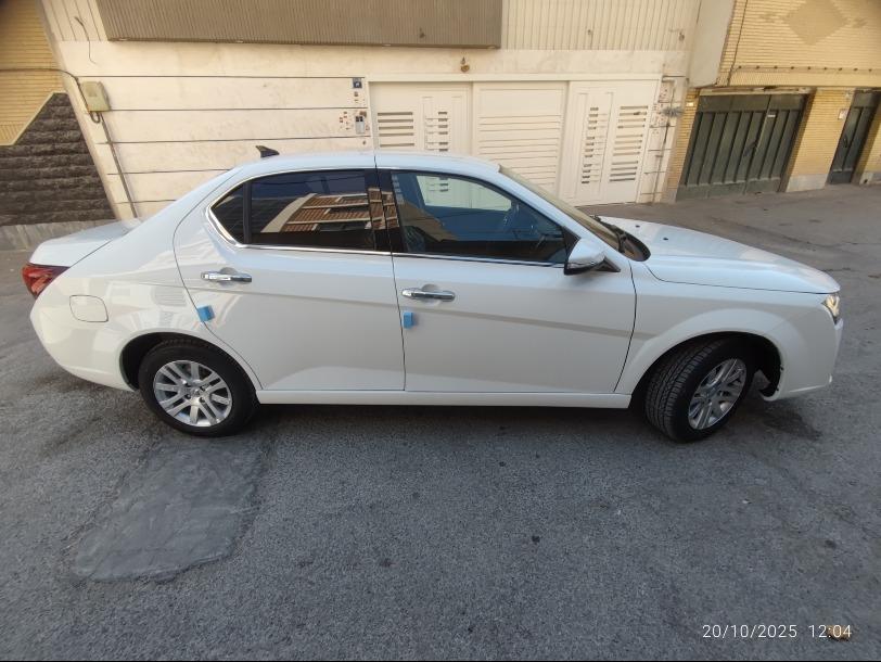 تصویر دنا پلاس مدل 1404 ا 6 دنده 6 دنده