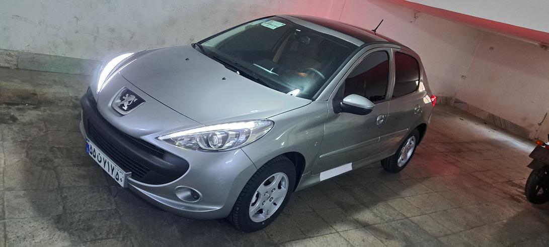 تصویر پژو 207 مدل 1404 ا دنده ای سقف شیشه ای - TU5P دنده ای سقف شیشه ای - TU5P