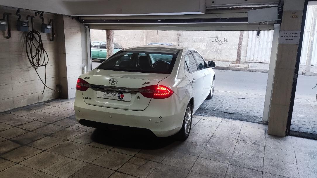 تصویر جک J5 مدل 1394 ا اتوماتیک 1800 اتوماتیک 1800