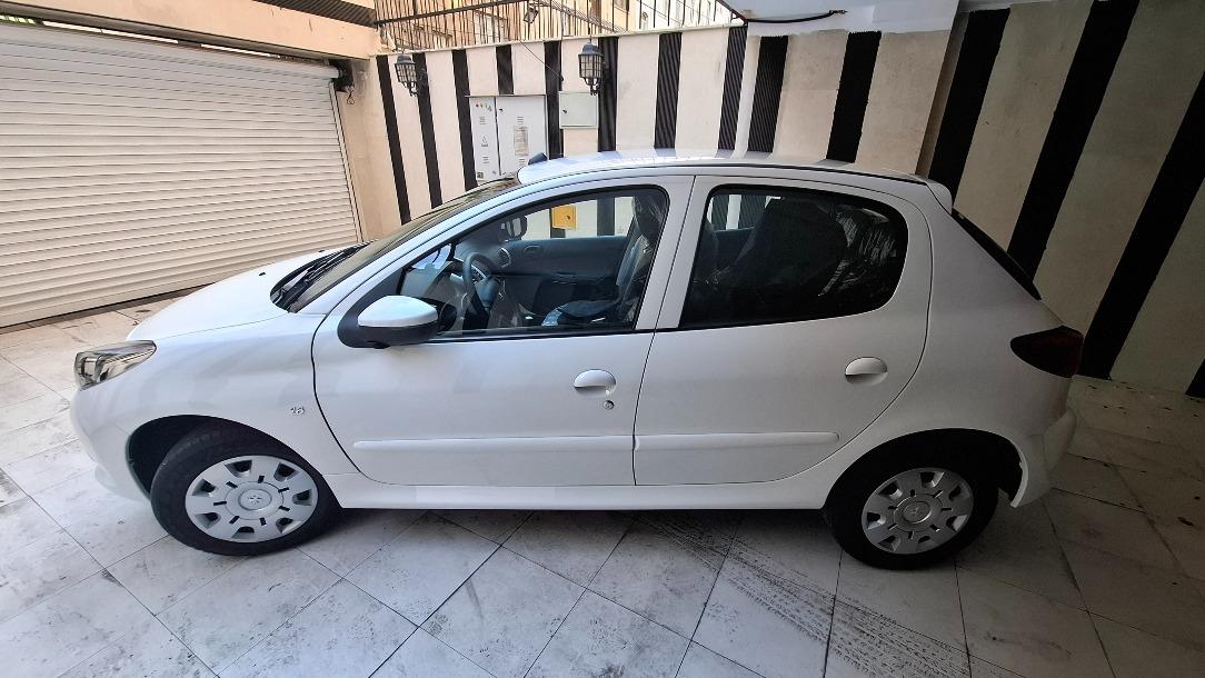 تصویر پژو 207 مدل 1404 ا دنده ای - TU5P دنده ای - TU5P