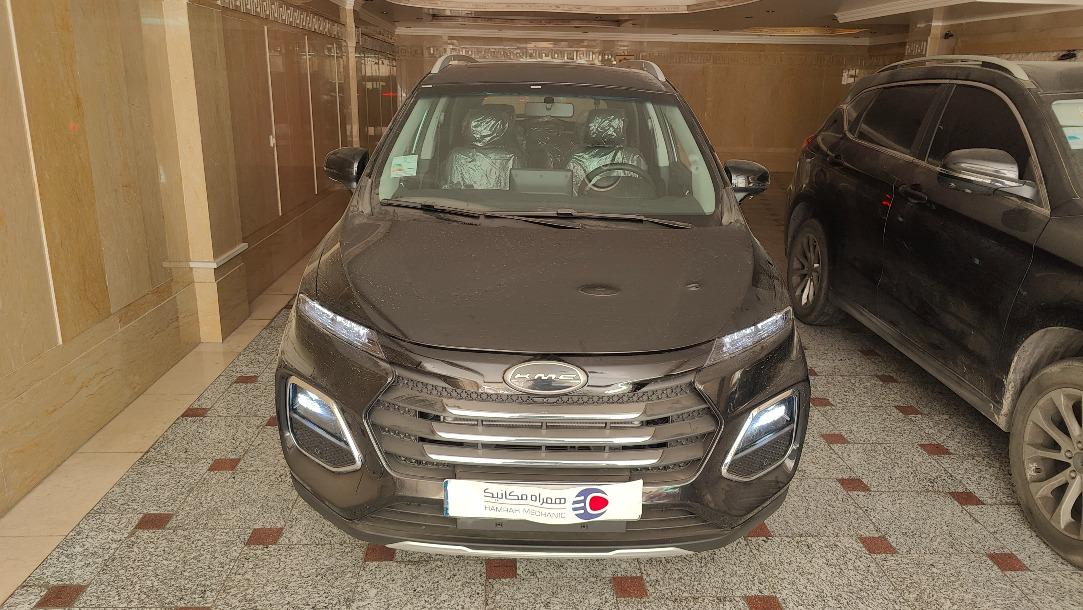 تصویر کی ام سی SR3 مدل 1404 ا موتور 1600 موتور 1600