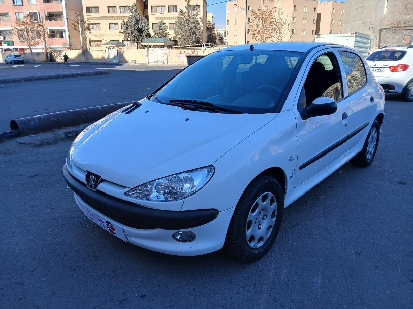 تصویر پژو 206 مدل 1398 ا تیپ 5 نیمه فول تیپ 5 نیمه فول