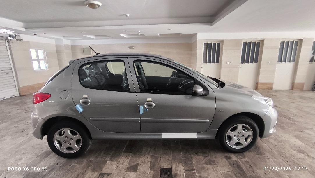 تصویر پژو 207 مدل 1404 ا دنده ای سقف شیشه ای - ESP ارتقا یافته دنده ای سقف شیشه ای - ESP ارتقا یافته