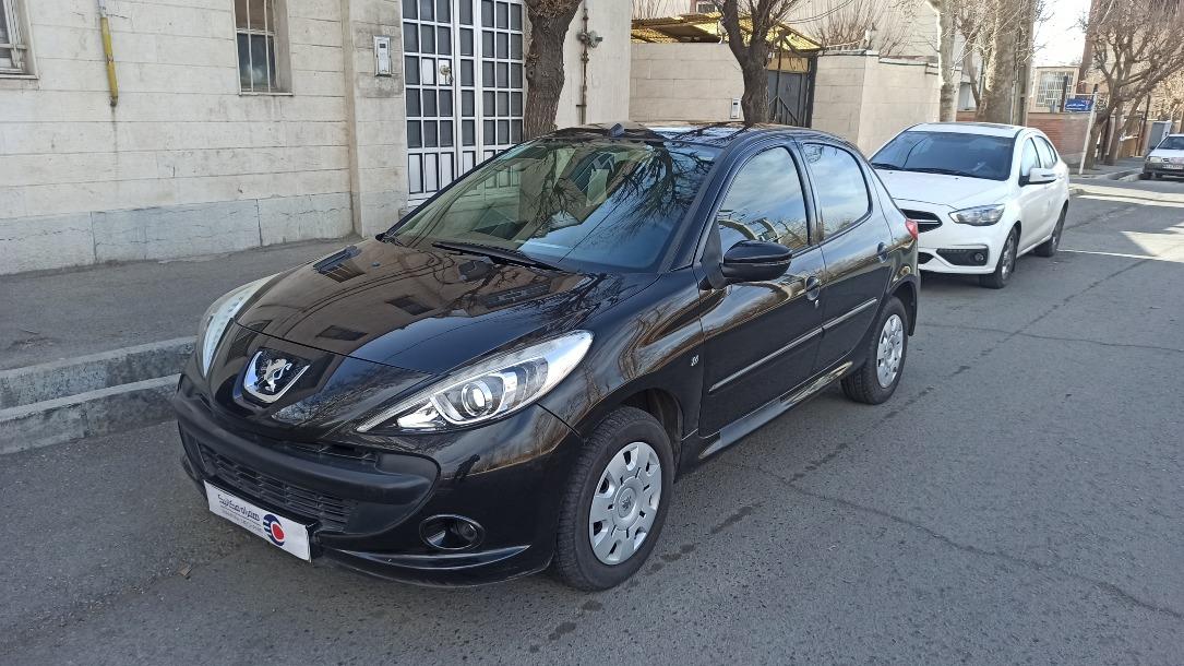 تصویر پژو 207 مدل 1399 ا دنده‌ای دنده‌ای