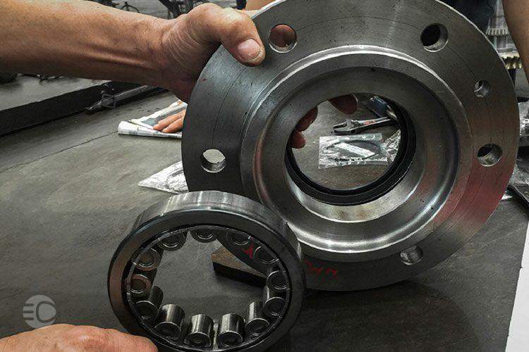 حوادثی که از خرابی بلبرینگ گیربکس و پیشرانه ناشی میشوند