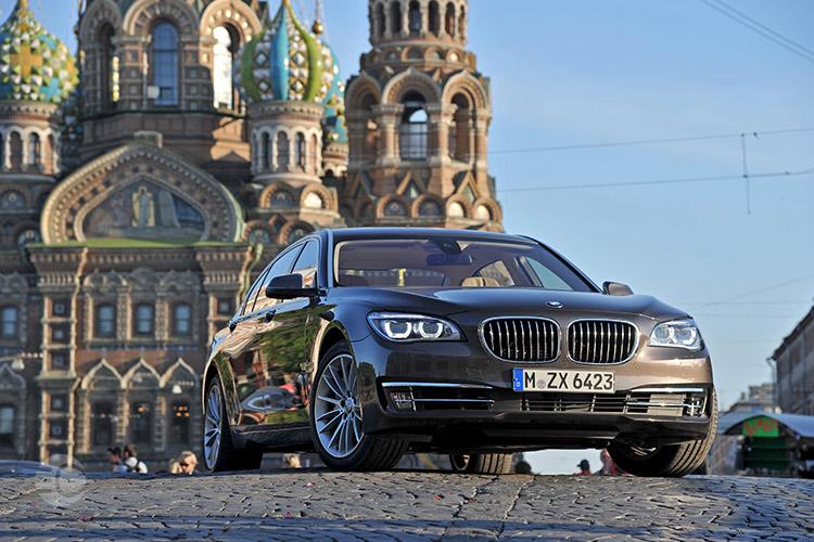 BMW 750Li نسل پنجم (F02)