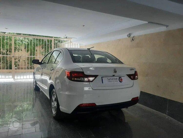مقایسه 207 با شاهین 