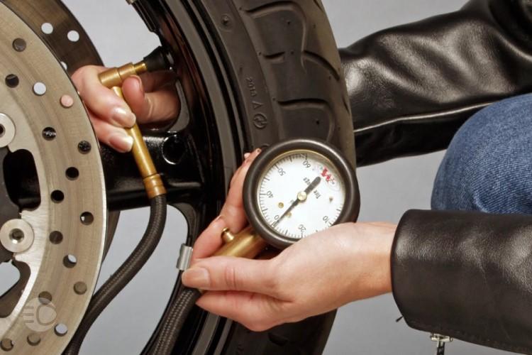 تنظیم باد لاستیک