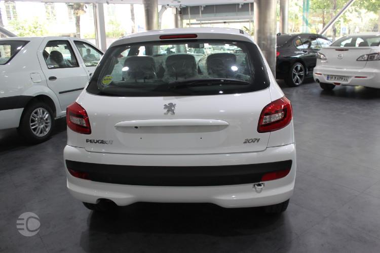پژو 207 نیمه فول