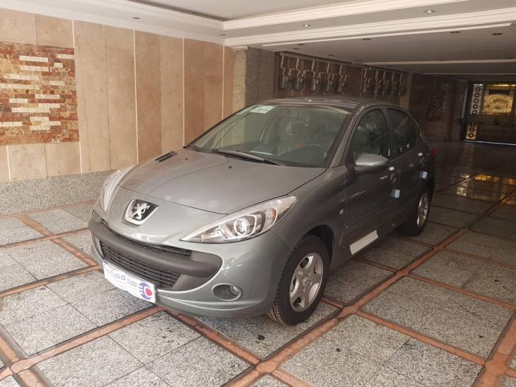 معرفی پژو 207